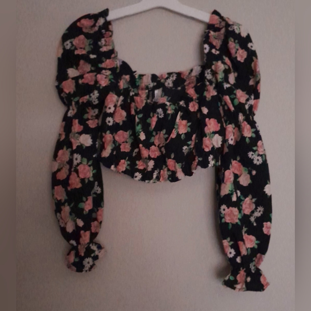H&M Black Floral Puff Sleeve Blouse - Picture 6 of 6